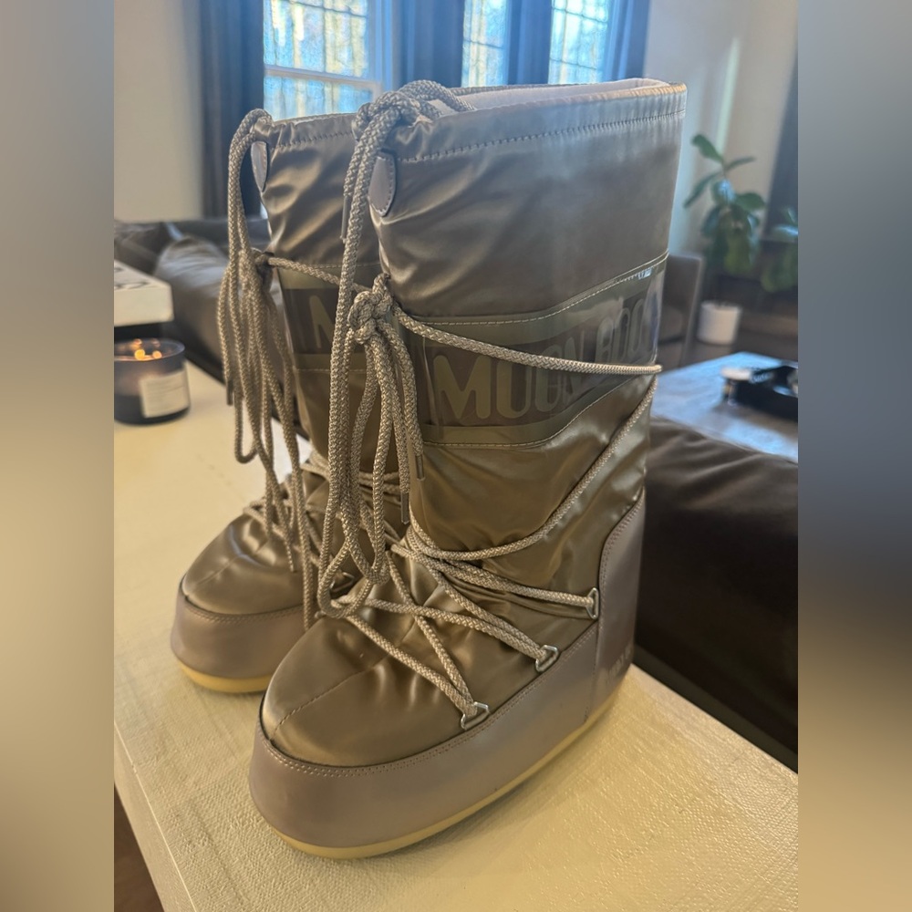 Moon Boot Women's Champagne Snow Boots